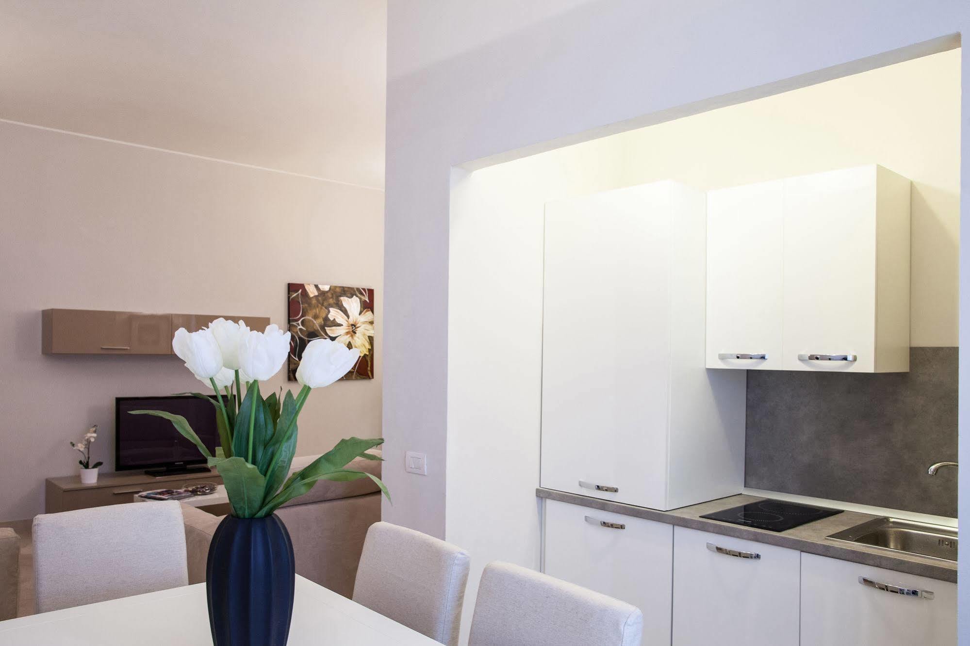 Milan Royal Suites Luaran gambar