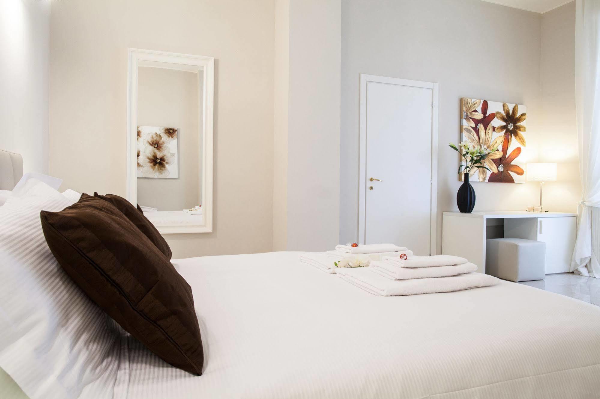 Milan Royal Suites Luaran gambar