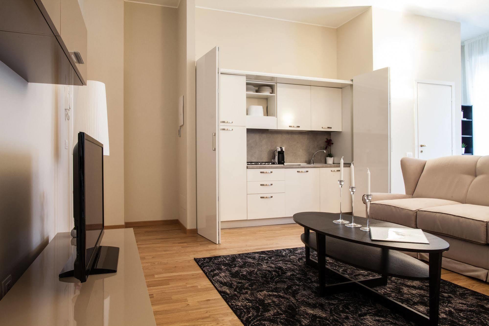 Milan Royal Suites Luaran gambar