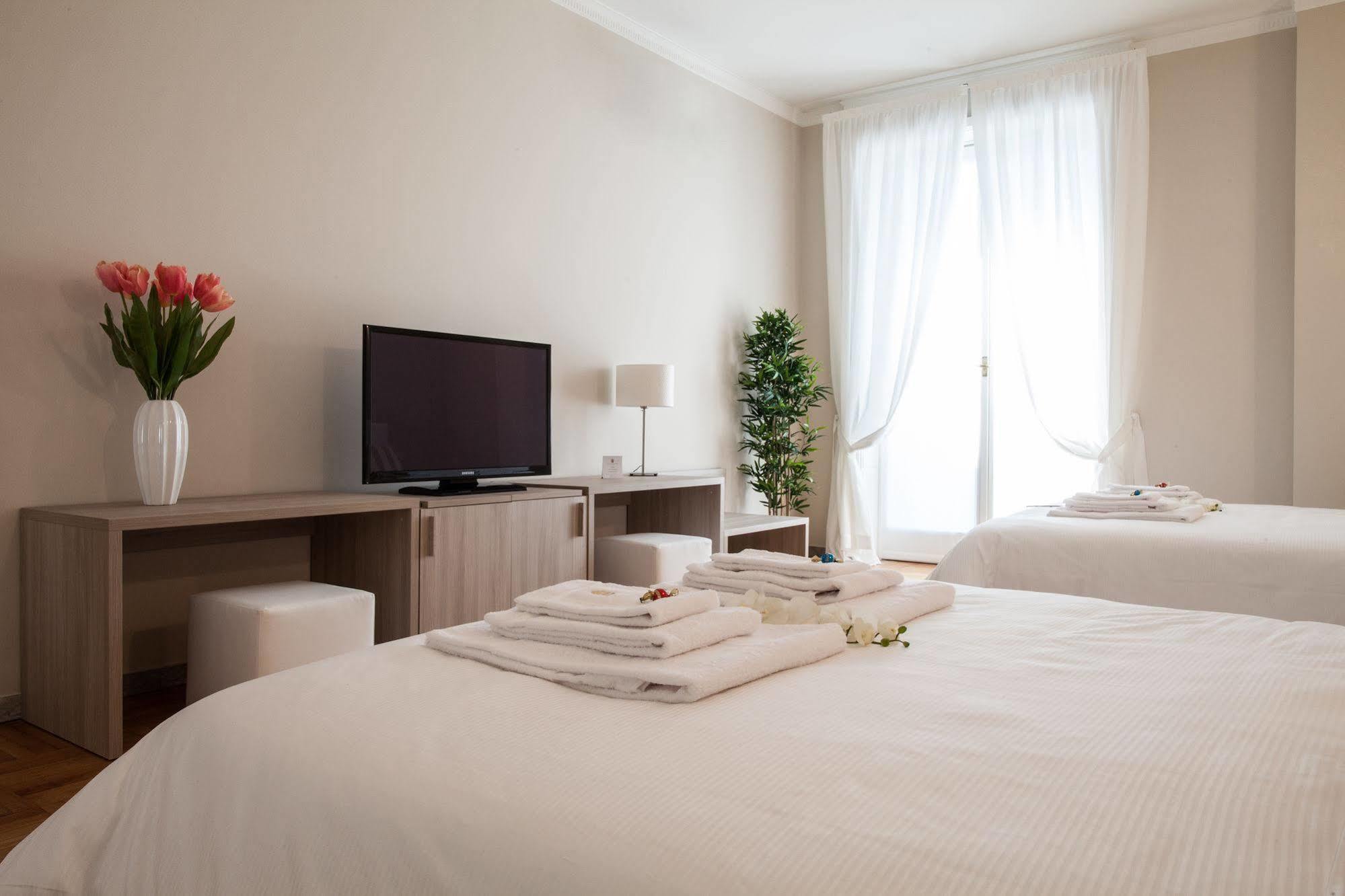 Milan Royal Suites Luaran gambar