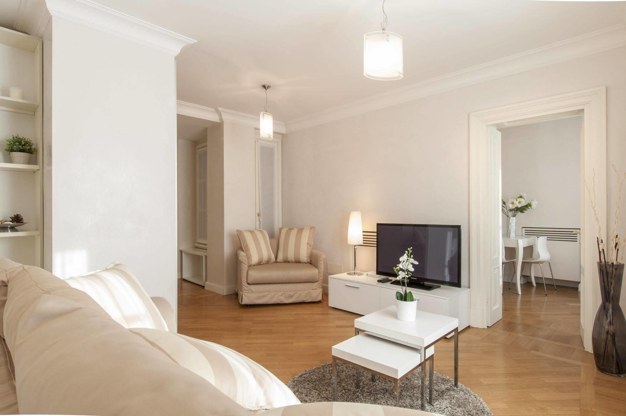 Milan Royal Suites Luaran gambar