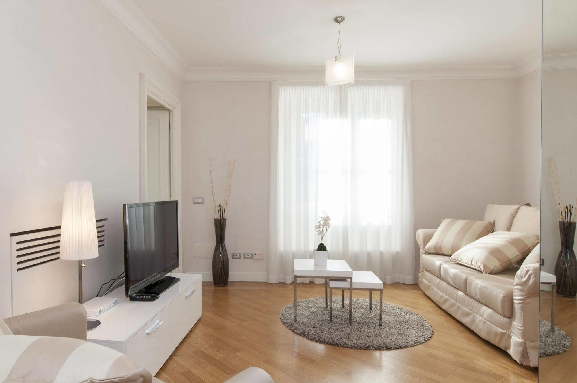 Milan Royal Suites Luaran gambar